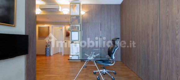 1 bedroom Apartment in Milan, Italy No. 316599 6