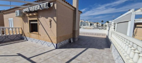 3 غرف نوم تاون هاوس في Torrevieja, Spain رقم 182877 2