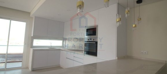 3 Schlafzimmer Wohnung in Faro, Portugal, Nr. 107022 2