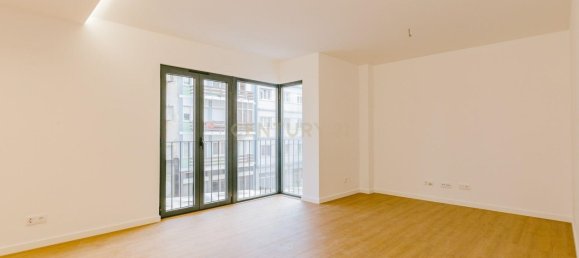 2 bedrooms Building in Lisbon, Portugal No. 128162 6