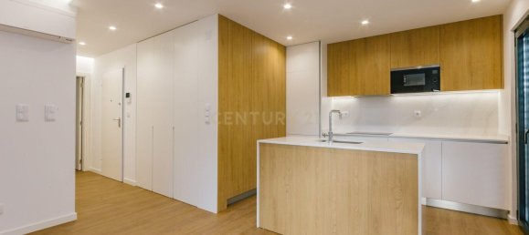 2 bedrooms Building in Lisbon, Portugal No. 128162 2