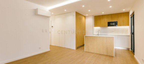 2 bedrooms Building in Lisbon, Portugal No. 128162 5