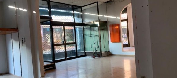 285m² Commercial property in Lloret de Mar, Spain No. 114280 3