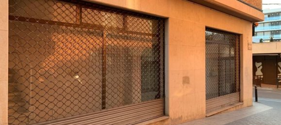 285m² Commercial property in Lloret de Mar, Spain No. 114280 2