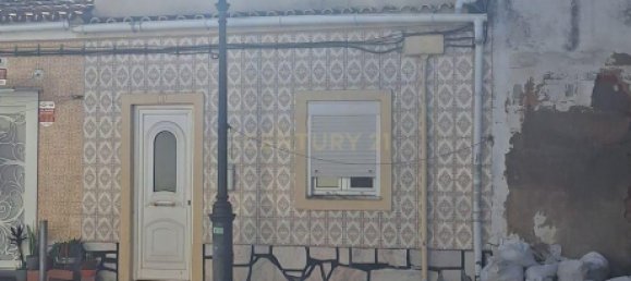 Studio in Lisbon, Portugal No. 96833 18