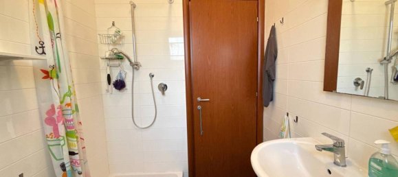 2-salle Appartement à Anzio, Italy No. 35666 17