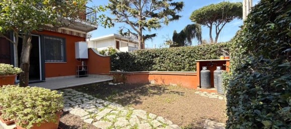 2-salle Appartement à Anzio, Italy No. 35666 21