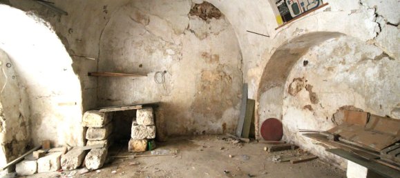 203m² Commercial property in Galatone, Italy No. 124946 9