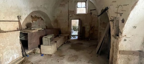 203m² Commercial property in Galatone, Italy No. 124946 20