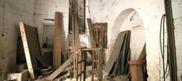 203m² Commercial property in Galatone, Italy No. 124946 12