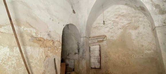 203m² Commercial property in Galatone, Italy No. 124946 17