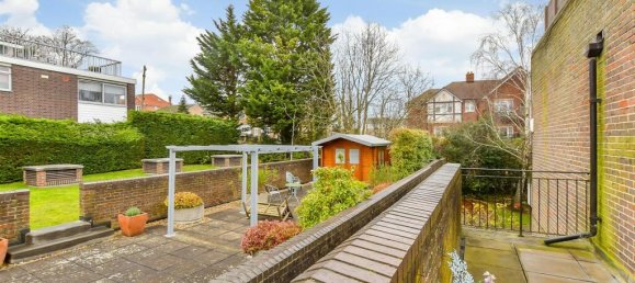 2 bedrooms Apartment in Essex, United Kingdom No. 3967 2