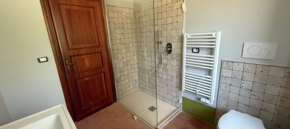 3 rooms Apartment in Trevignano Romano, Italy No. 96297 14