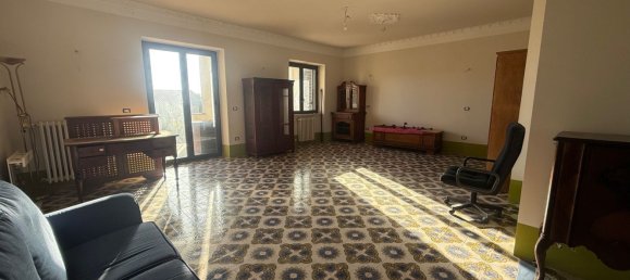 3 rooms Apartment in Trevignano Romano, Italy No. 96297 3