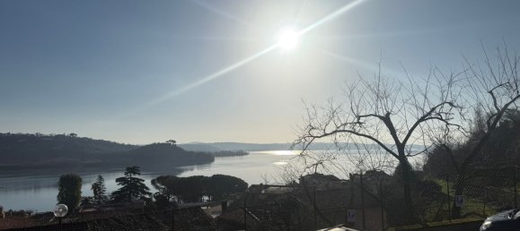 3 rooms Apartment in Trevignano Romano, Italy No. 96297 2