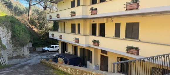 3 rooms Apartment in Trevignano Romano, Italy No. 96297 29
