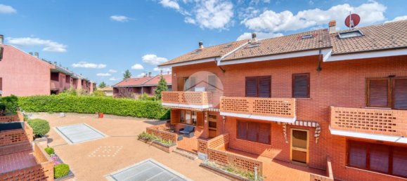 3 bedrooms Villa in Rivoli, Italy No. 263960 5