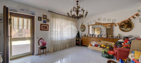 3 bedrooms Villa in Rivoli, Italy No. 263960 12