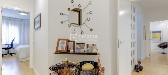 Apartamento de 4 dormitorios en Majadahonda, Spain No. 168360 30