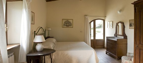 Дом с 10 спальнями в Радда ин Кьянти, Италия № 56414 23