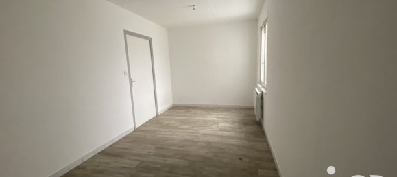 1غرفة بناية في Crevecoeur-le-Grand, France رقم 344754 4