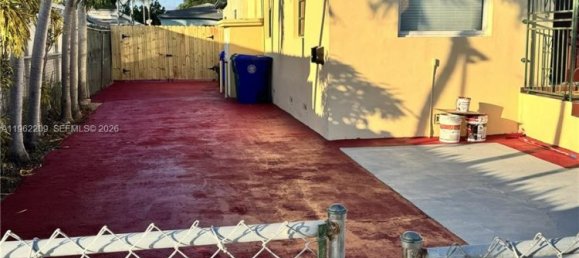 4 dormitorios villa en venta en Miami, Miami-Dade, Florida, USA № 615560 4