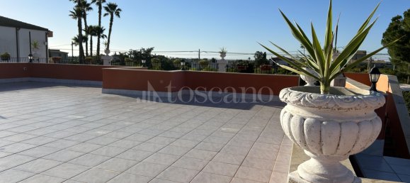 210m² Commercial property in Noto, Italy No. 365406 31