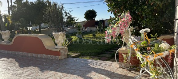 210m² Commercial property in Noto, Italy No. 365406 5