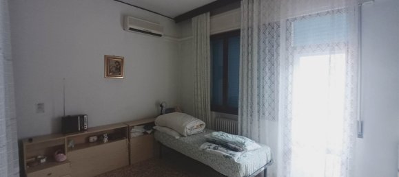 2 bedrooms Apartment in Chioggia, Italy No. 228507 5