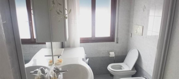 2 bedrooms Apartment in Chioggia, Italy No. 228507 7