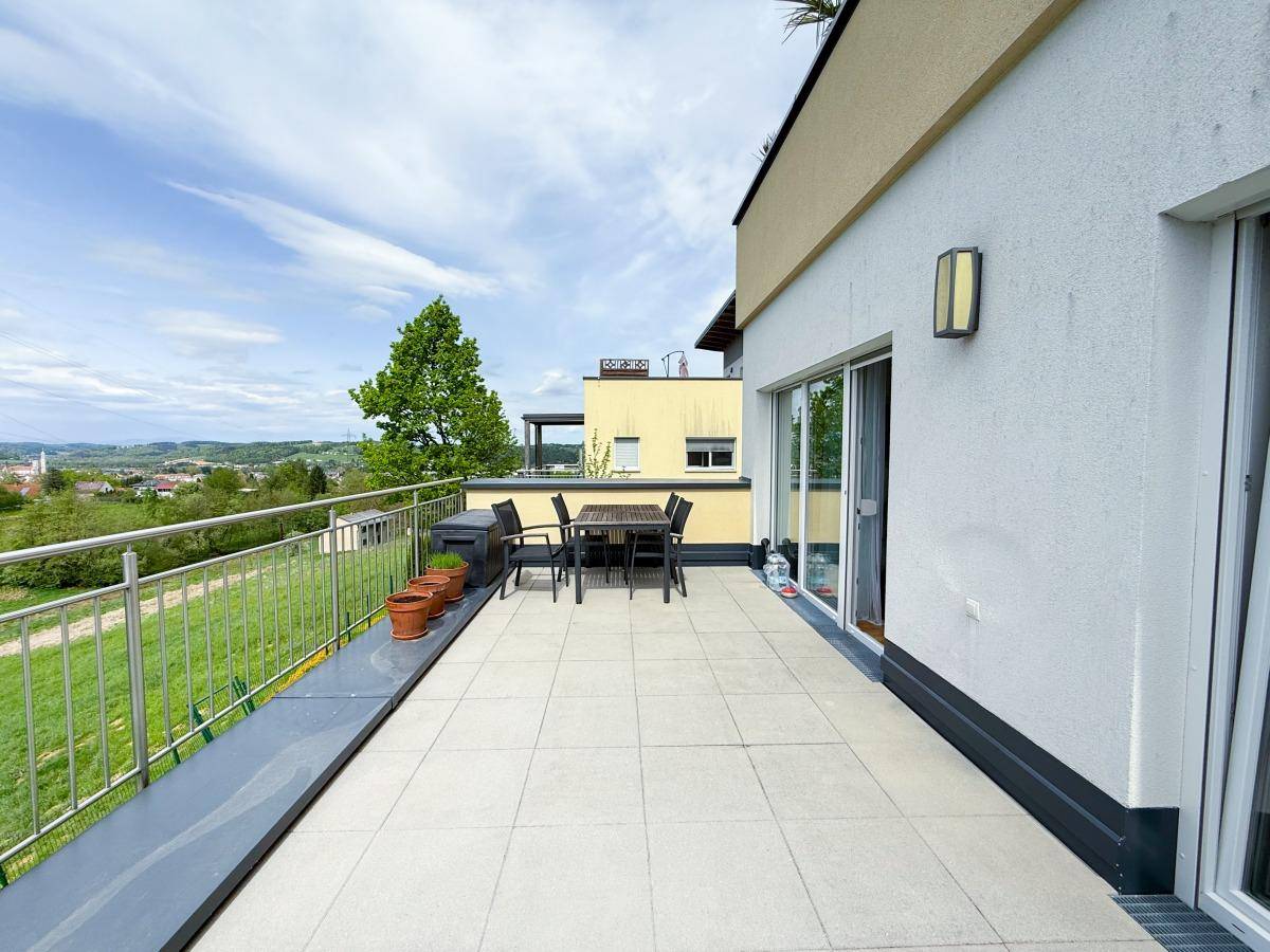 2-salle Appartement à Feldbach, Austria No. 174526