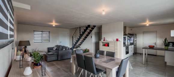 4 bedrooms House in Marzan, France No. 192340 2