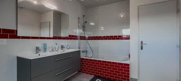 4 bedrooms House in Marzan, France No. 192340 7