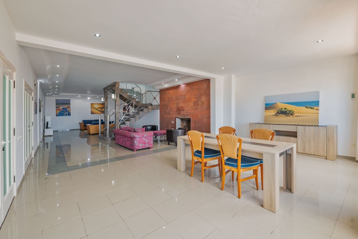 5 bedrooms House in Telde, Spain No. 143068