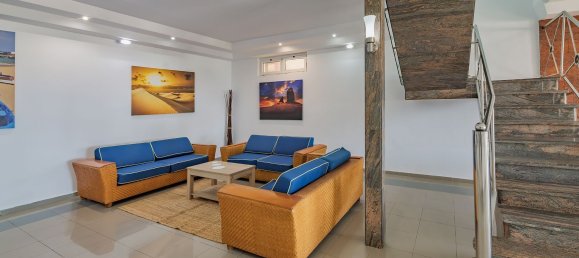 5 bedrooms House in Telde, Spain No. 143068 8