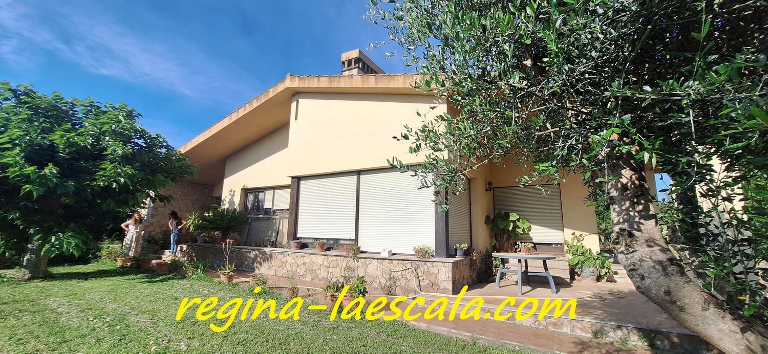 5 غرف نوم منزل في Girona, Spain رقم 199120