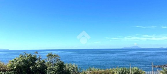 3 Schlafzimmer Wohnung in Torre del Greco, Italy, Nr. 376765 8