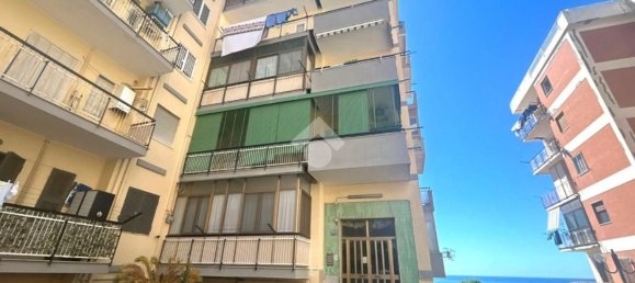 3 Schlafzimmer Wohnung in Torre del Greco, Italy, Nr. 376765 2