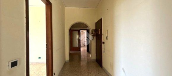 3 Schlafzimmer Wohnung in Torre del Greco, Italy, Nr. 376765 3