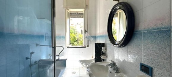 3 Schlafzimmer Wohnung in Torre del Greco, Italy, Nr. 376765 10