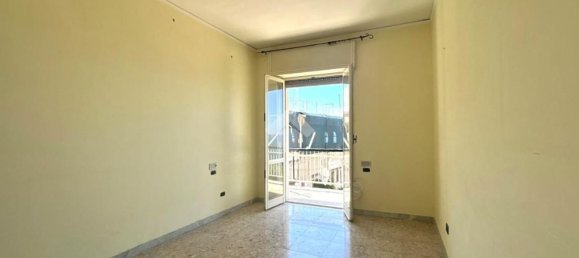 3 Schlafzimmer Wohnung in Torre del Greco, Italy, Nr. 376765 14