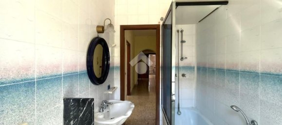 3 Schlafzimmer Wohnung in Torre del Greco, Italy, Nr. 376765 11