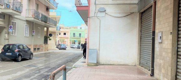 1 room Garage in Noicattaro, Italy No. 24772 5