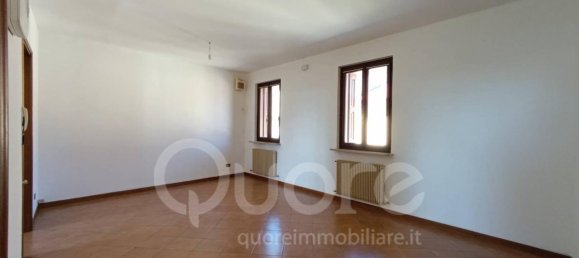 Casa de 5 habitaciónes en Udine, Italy No. 81880 4