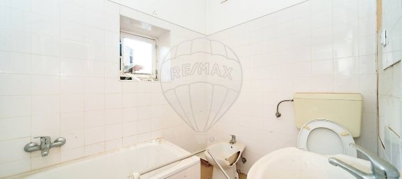 1 bedroom Apartment in Lisbon, Portugal No. 130529 5