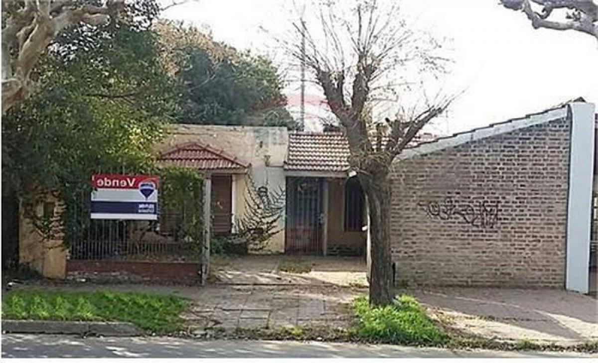 2 bedrooms House in Esteban Echeverria, Argentina No. 55673