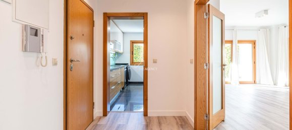 3 bedrooms Apartment in Cascais, Portugal No. 95528 2