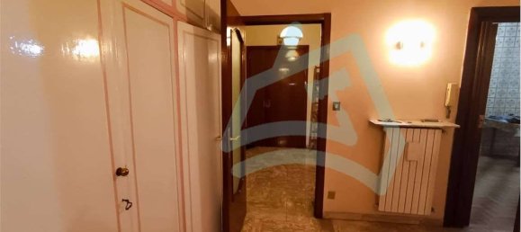 5 rooms Apartment in Benevento, Italy No. 300405 17