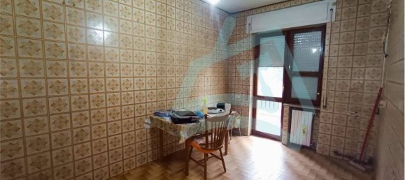 5 rooms Apartment in Benevento, Italy No. 300405 14