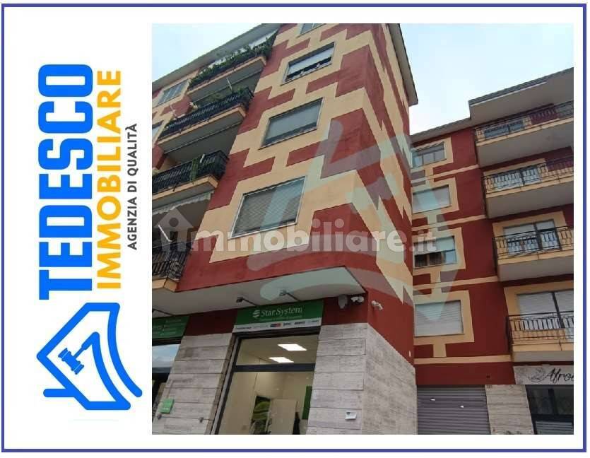 5 rooms Apartment in Benevento, Italy No. 300405